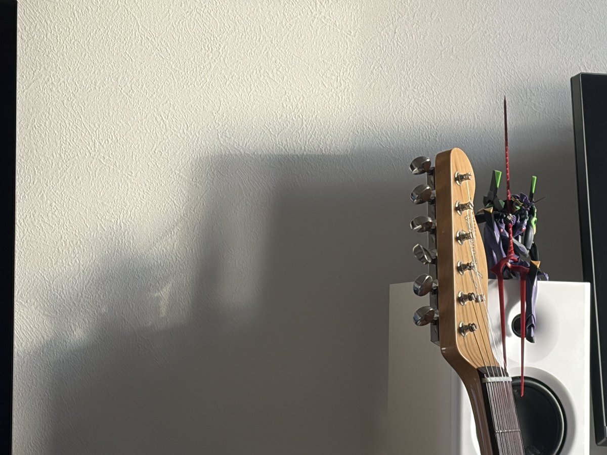 Oshiroscope tweet media