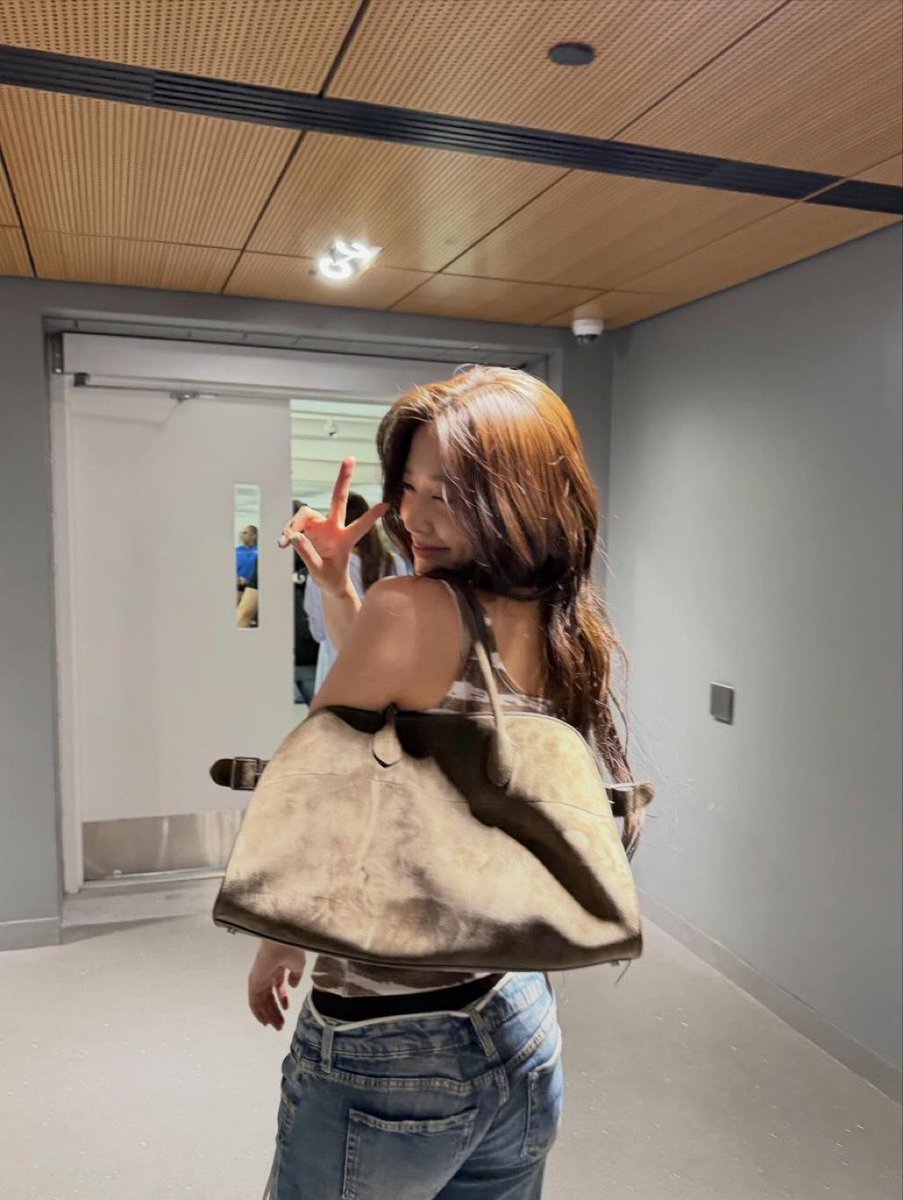 てぃーち tweet media