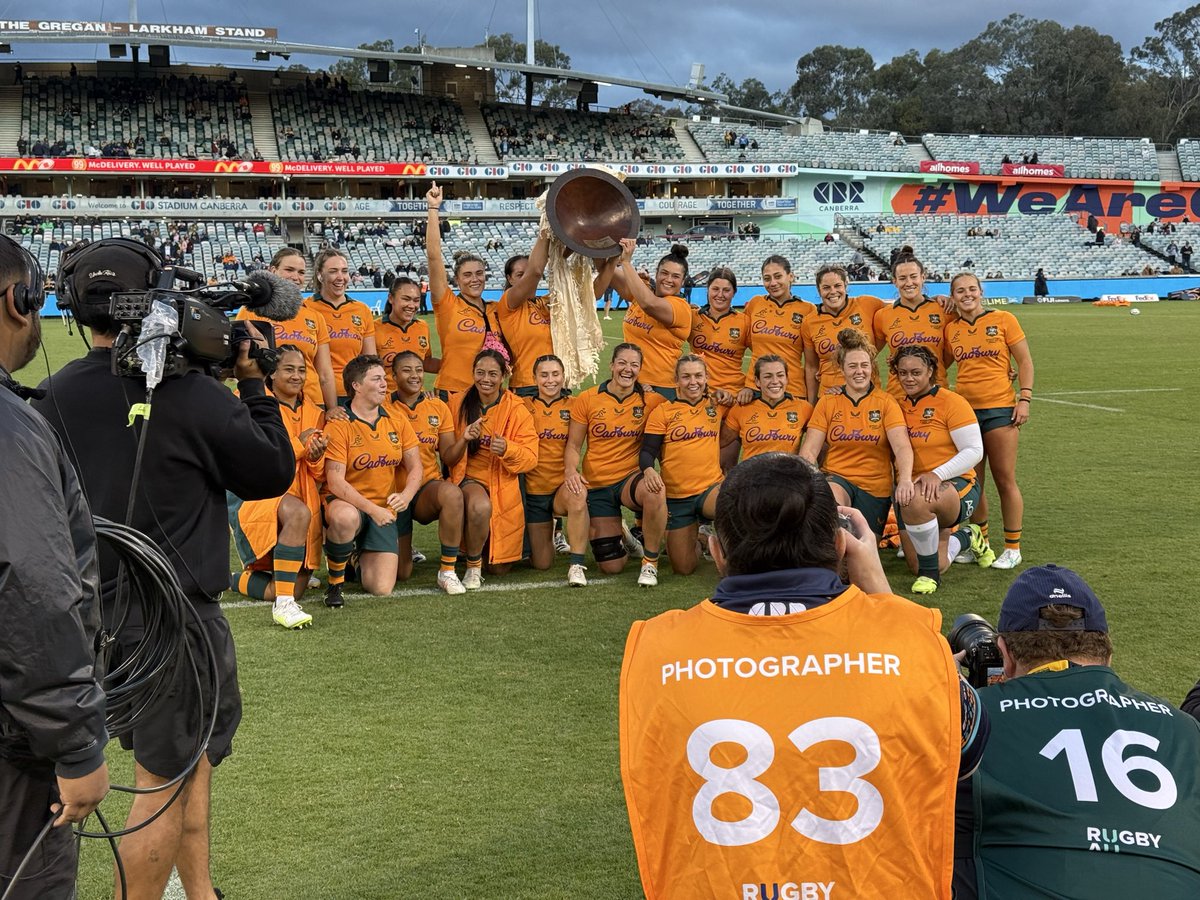 Jilly Collins tweet media