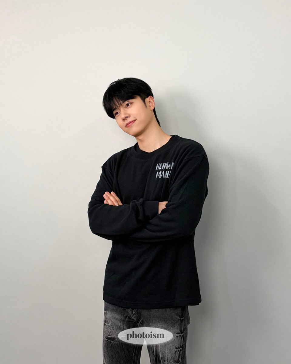 PHOTOISM BEHIND tweet media