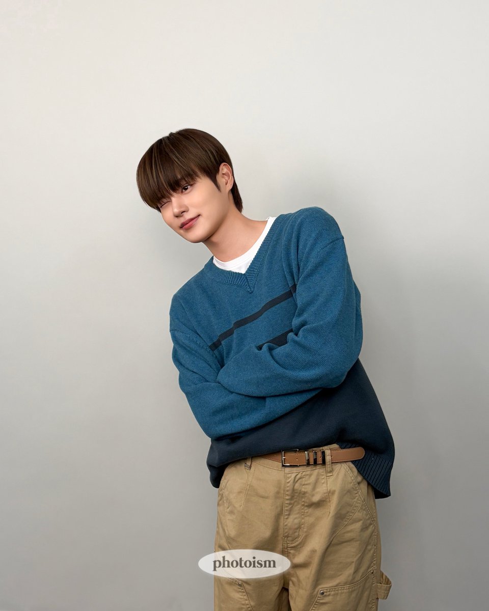 PHOTOISM BEHIND tweet media