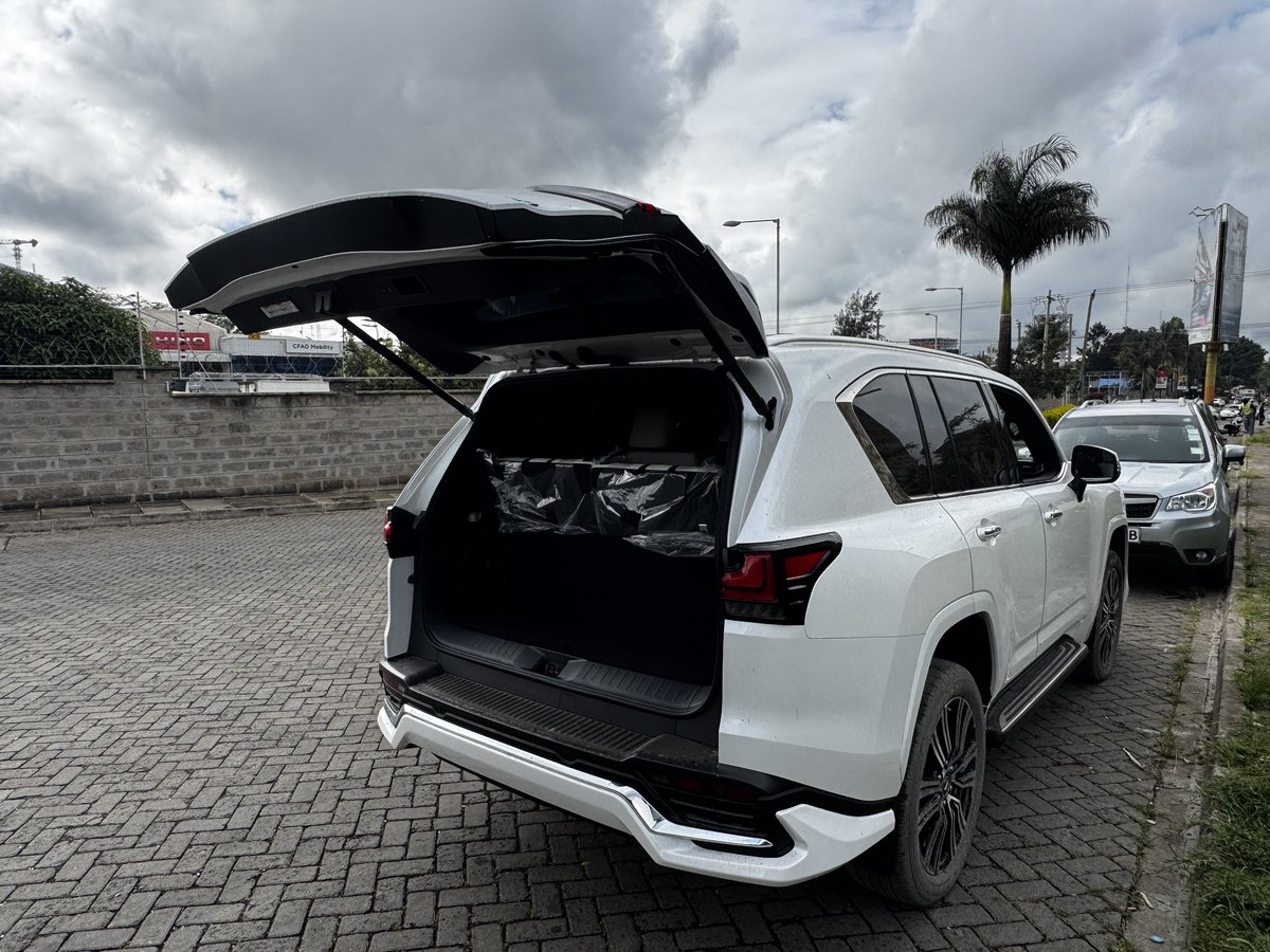 mikemanani_ tweet media