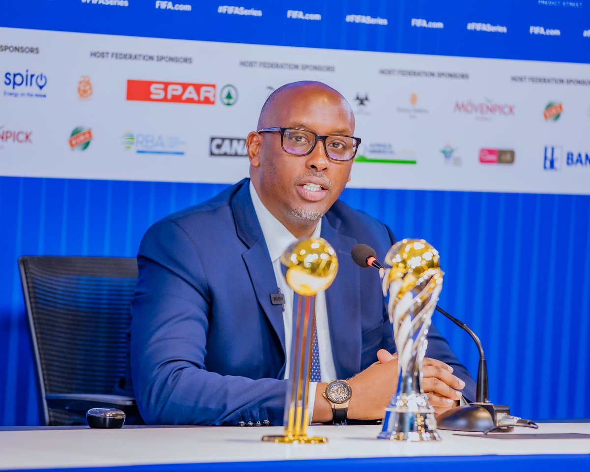 Di Lorenzo tweet media