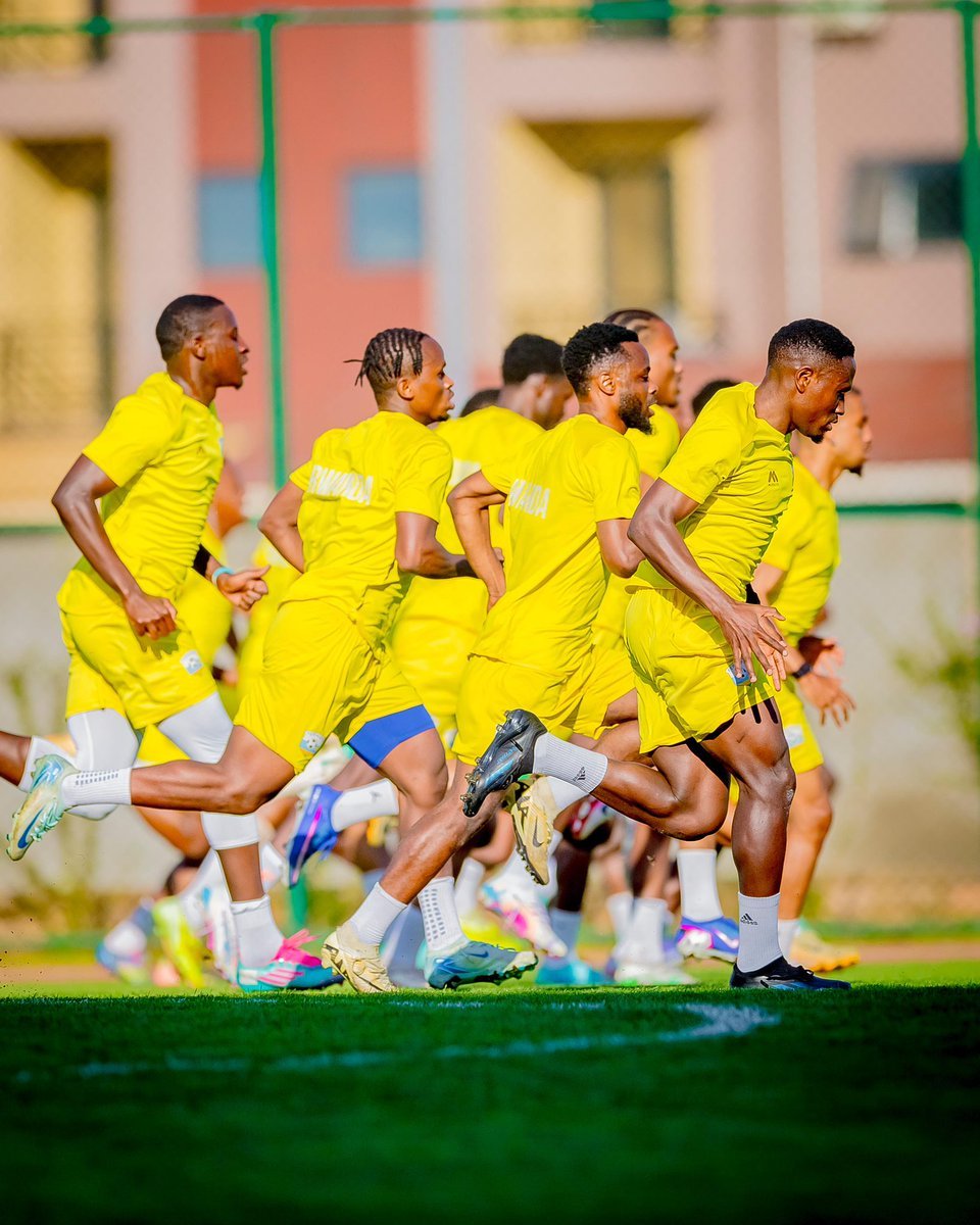 Di Lorenzo tweet media