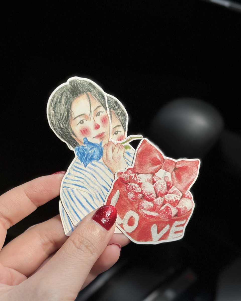 ถ่ายสติกเก้อ❌
ถ่ายเล็บ✅

(รอโปสการ์ดแปปนะเคร้บบบบ)