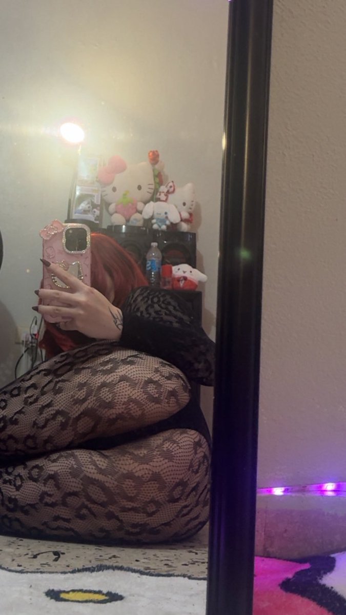 Lya ᥫ᭡ tweet media