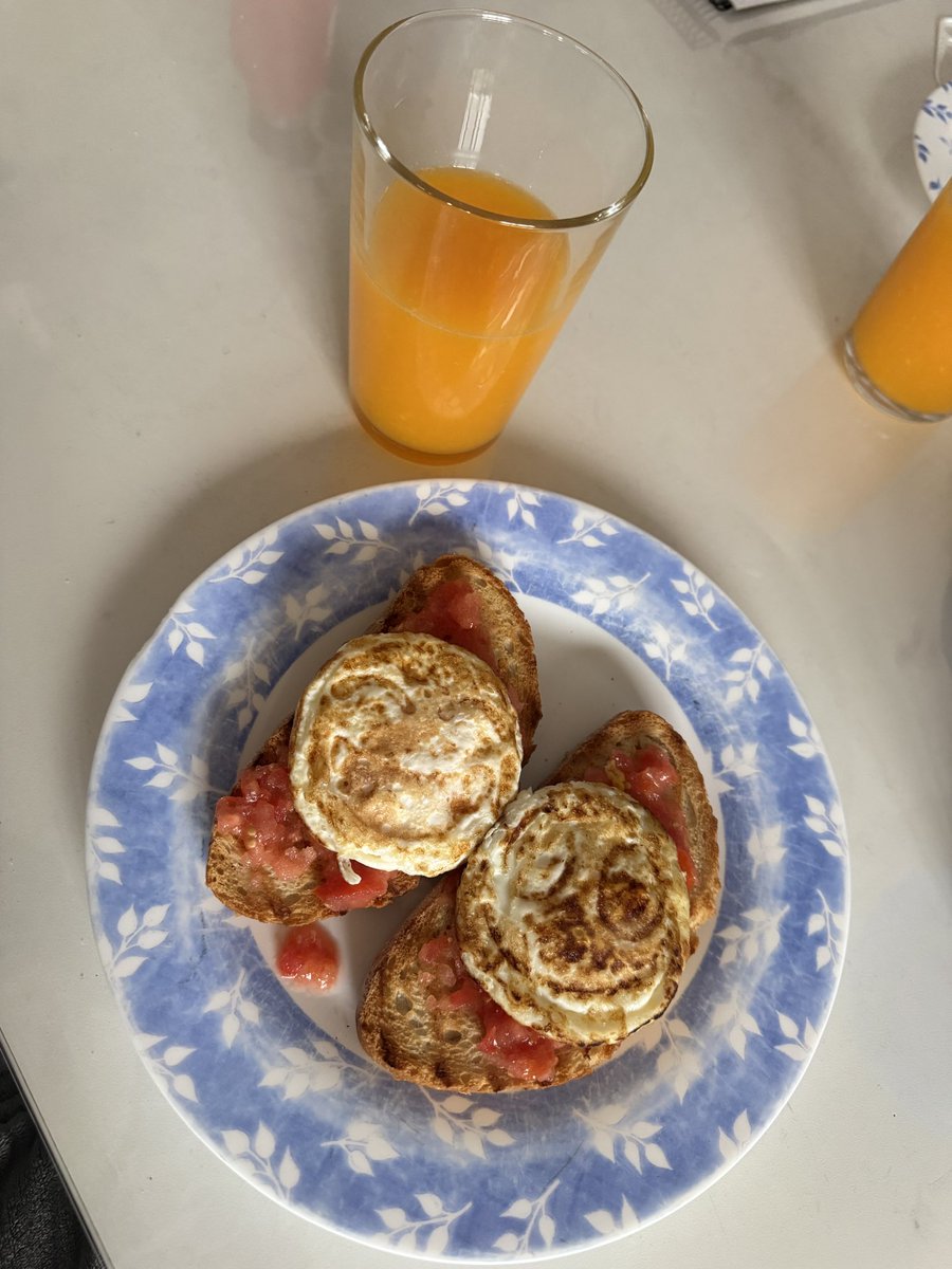 Nat de Natural tweet media