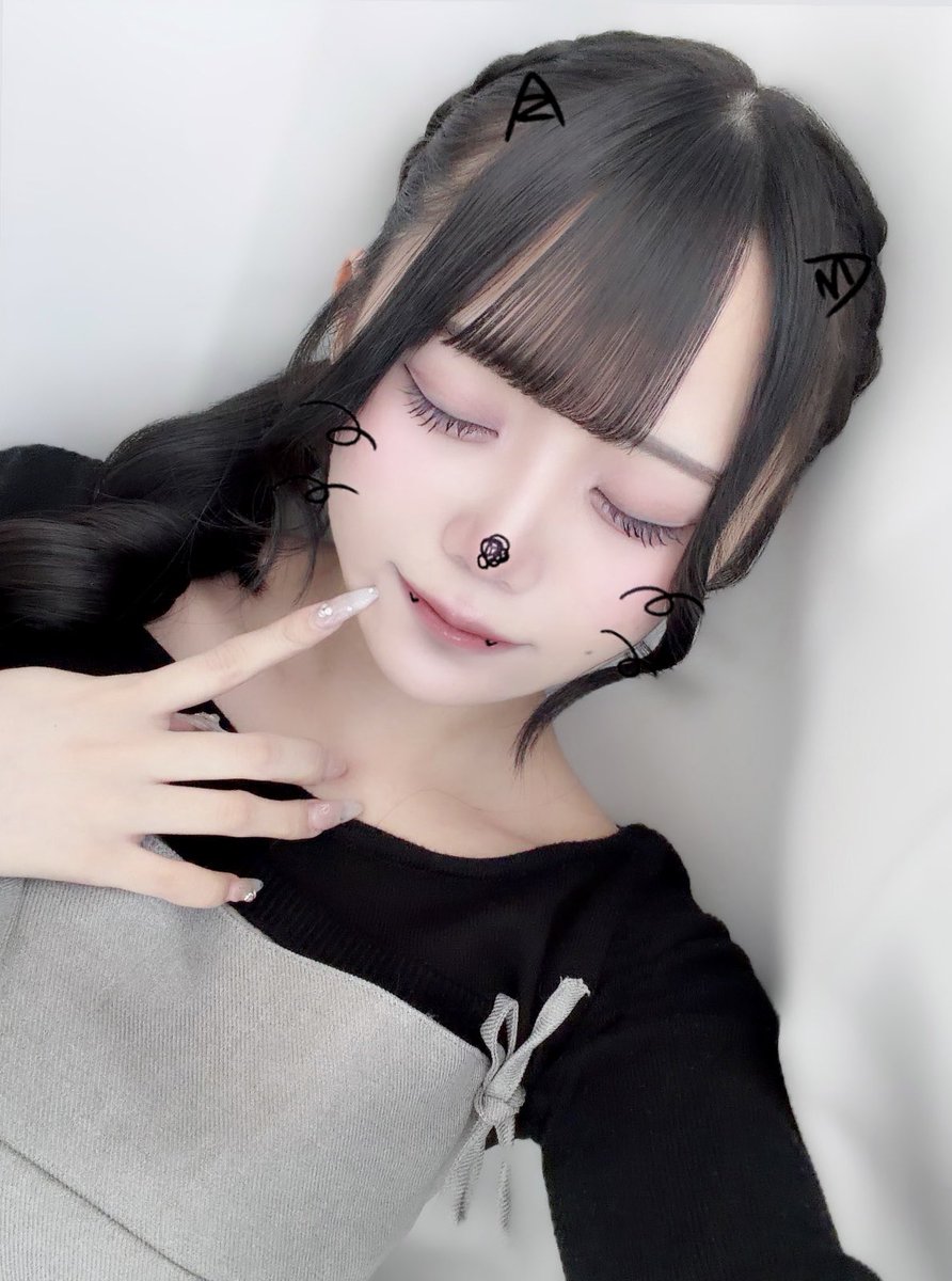 𝔰𝔦𝔫𝔬 tweet media