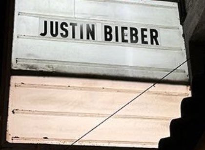 justinbiebrarg's tweet photo. Uno más.

Justin Bieber realizará otro show privado en Los Ángeles. https://t.co/AbVYuYEoGL