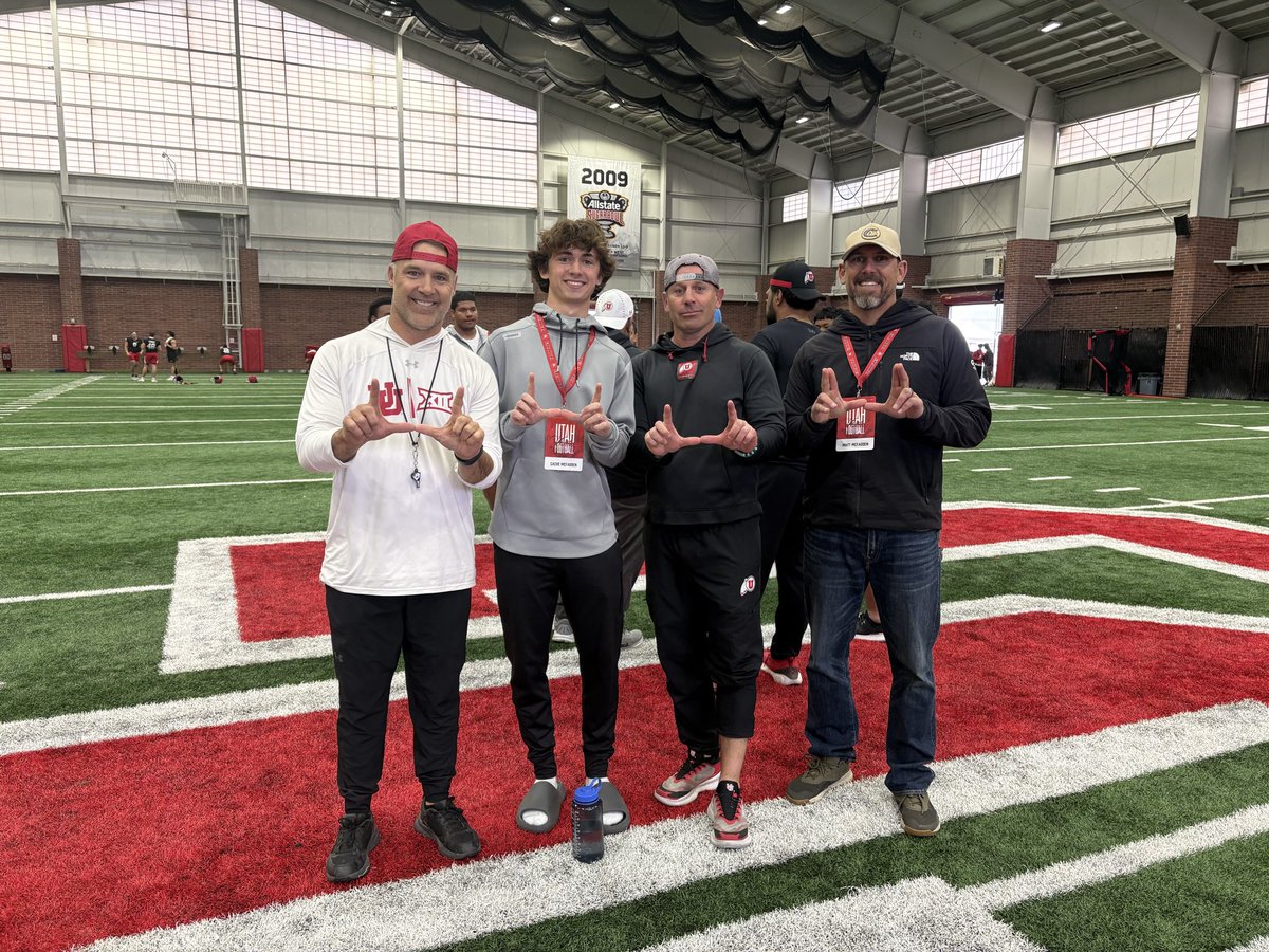 cachemcfadden's tweet photo. Thank you @Colton_Swan @JakeCookus @itsGundy for having be out to a spring practice! Can’t wait to be back for camp!! I appreciate the love and support. Loved the energy! 

@CoachMcFadden52 @CodyBroncFB @Coach_T_Mur17 https://t.co/HrbzjWT0cZ