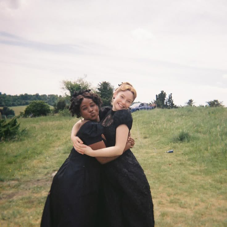 maria 🏰 tweet media