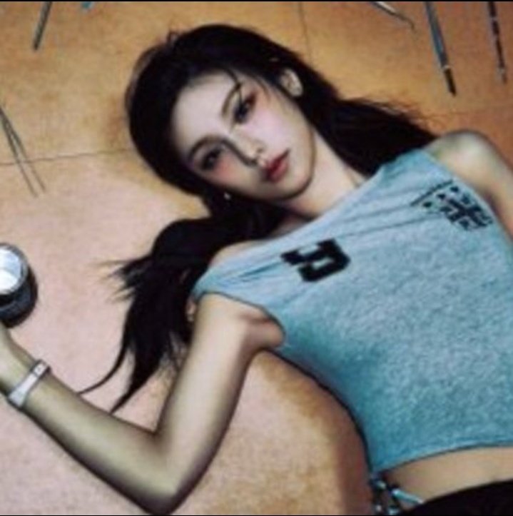 Yezy's Pocket tweet media