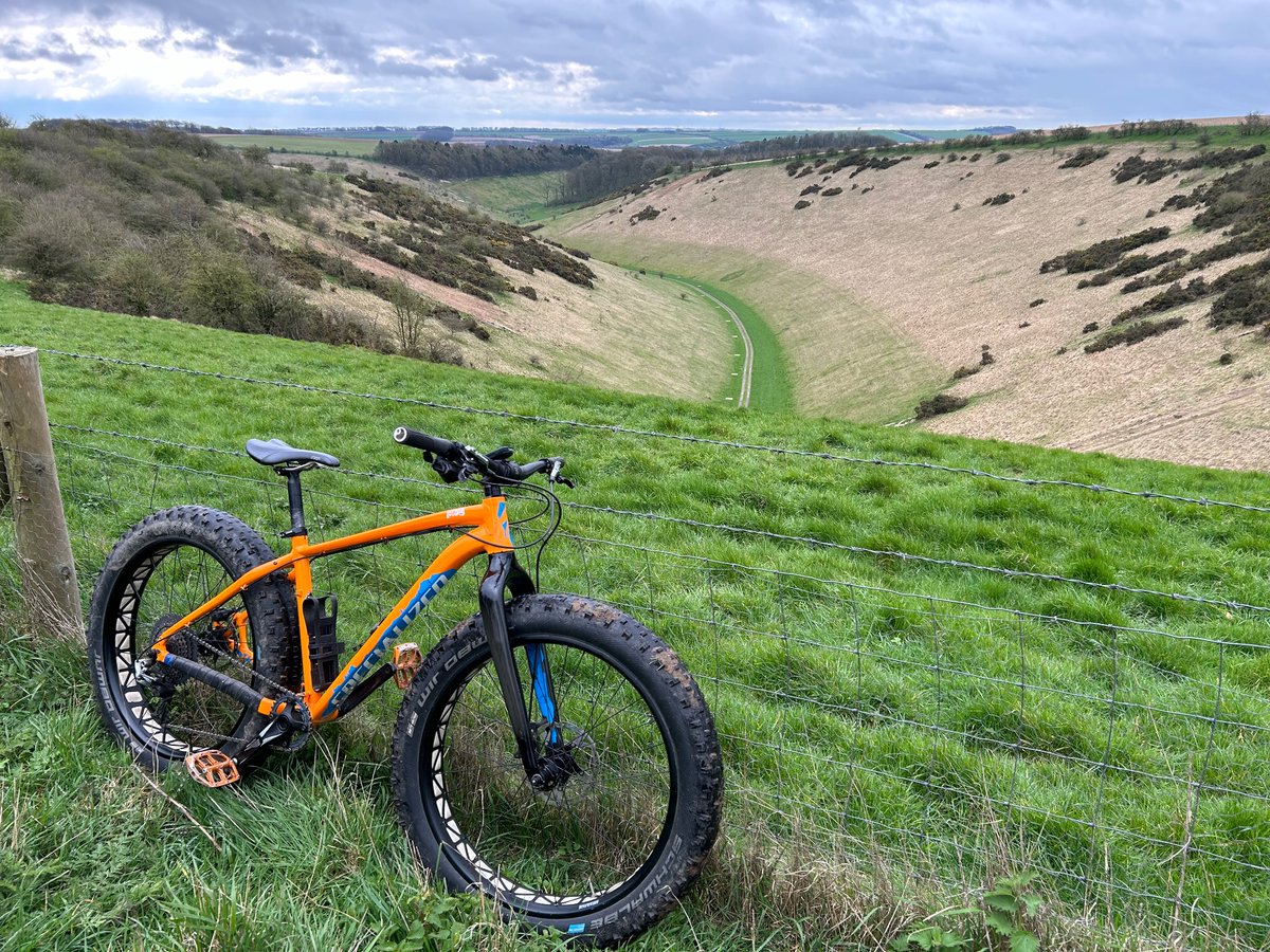 Cycling the Yorkshire Wolds tweet media