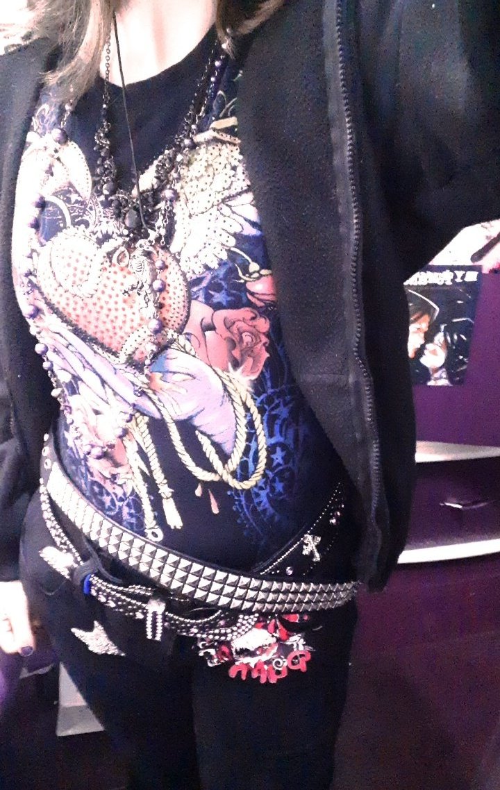 Spike // Shedtwt tweet media