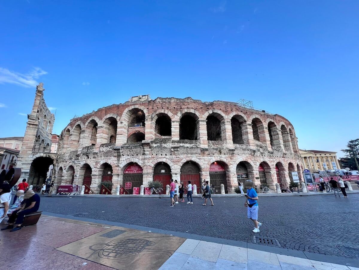 HHLifestyleTrav's tweet image. Here are some of the most breathtaking open air opera venues in Europe; as inspiration for your next European adventure! 

hannahhendersontravel.com/breathtaking-o… 

#Opera #Europe