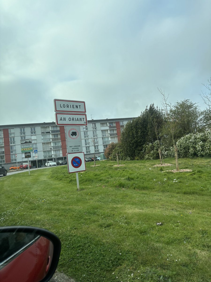 « On tour » on va dire 
<a href="/ParisFC/">Paris FC</a> 

3 matchs au programme ce week-end 

#FCLPFC #Ligue1 #CertifiéParis