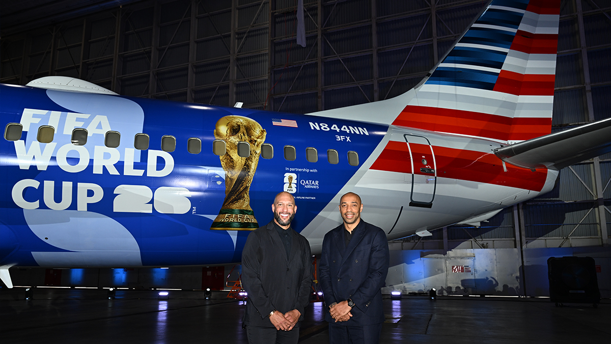 Gate7aviation's tweet image. American Airlines, en partenariat avec #QatarAirways, célèbre la Coupe du Monde de la #FIFA 26 avec une nouvelle livrée spéciale, une dernière chance d'obtenir des billets pour les matchs grâce au programme #AAdvantage et des festivités pour ses clients à travers le