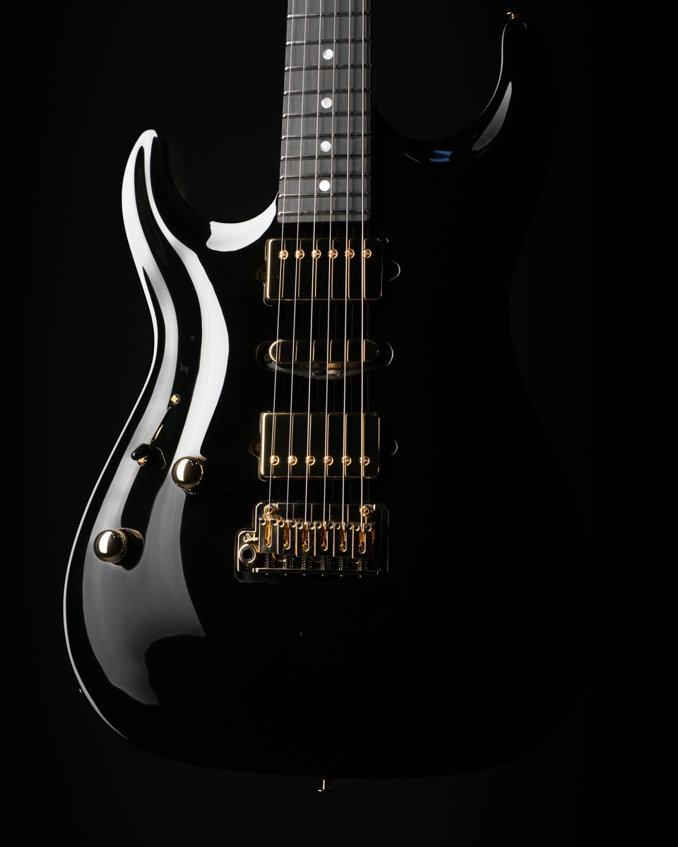 Suhr Custom tweet media