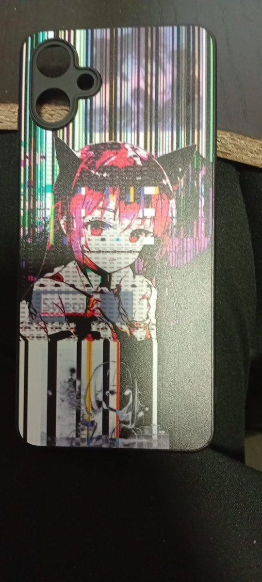 sandro114's tweet photo. breakcore phone case or smth https://t.co/QCzoG2Kpw0