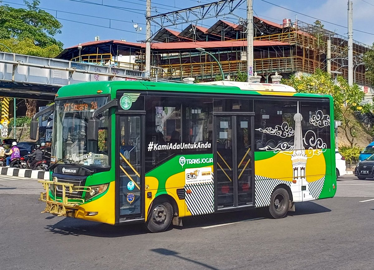 Adrian (new Metro95_) tweet media