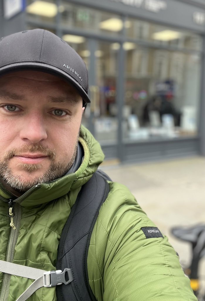 Chris 🐾 tweet media