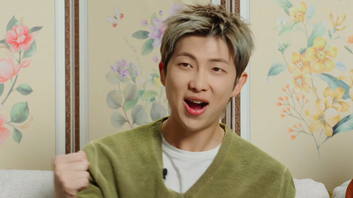 rmisthemuse's tweet photo. currently in my top five looks of namjoon this week https://t.co/tKZoX9Bn5P