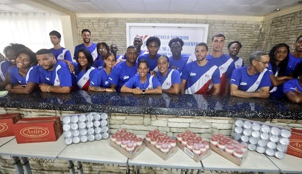 México sigue al lado de #Cuba
Un donativo de la hermana nación ya está en las escuelas de formación de atletas, en las que se prepara la delegación cubana a los Juegos Centroamericanos y del Caribe #SantoDomingo2026.
jit.cu/NewsDetails.as…