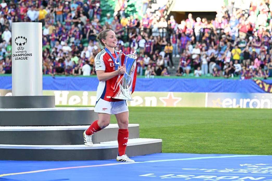 Andrea de Cesarism tweet media