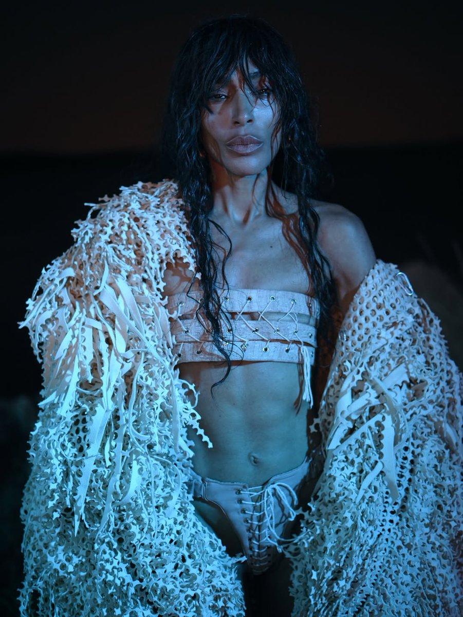 loreenfanspt's tweet photo. @buffys Loreen. Loreen. Loreen and Loreen https://t.co/3Nr3O2STmq