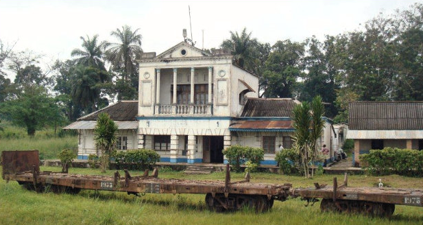 lsnmst's tweet photo. Years go by, but I still feel the same singular, personal creative urge: to document and share with the world the history of the Kisangani-Ubundu railway

📷 François-Xavier Wiame, Apollo
🔗 https://t.co/uEsDoNLJvK https://t.co/yYhisOca00