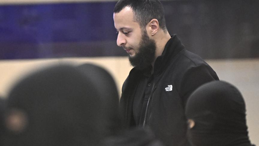 Fdesouche.com est une revue de presse tweet media