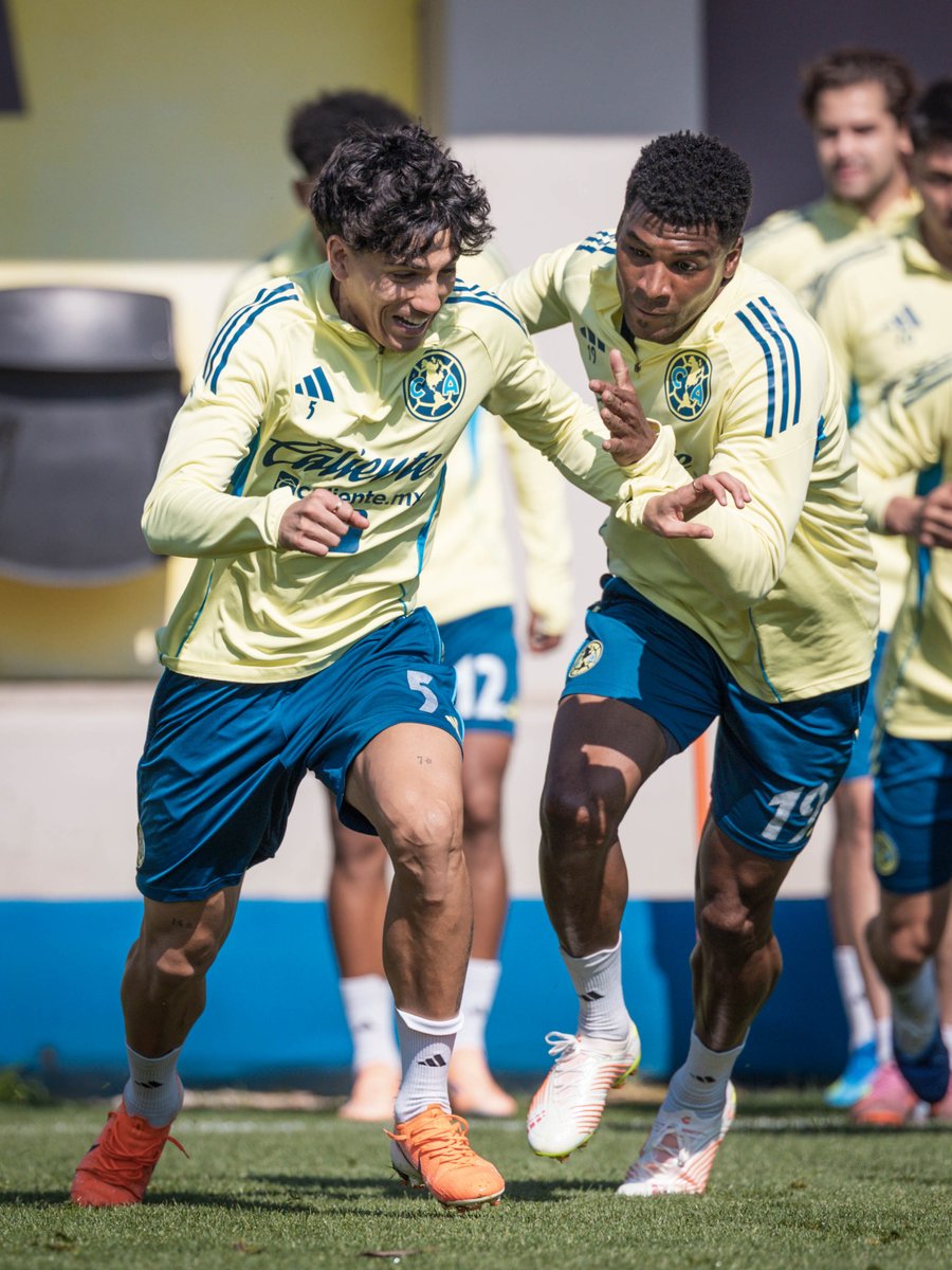 Club América tweet media