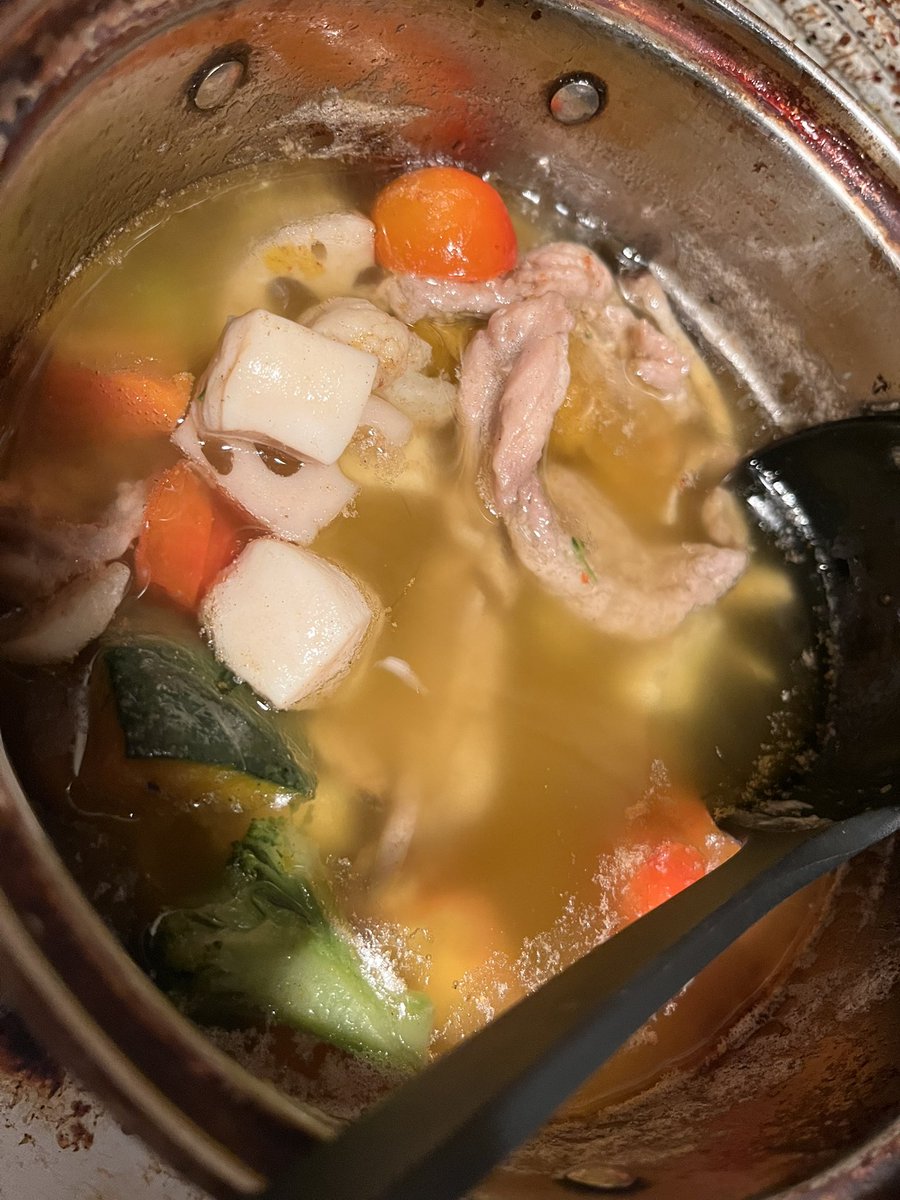 もちこ tweet media