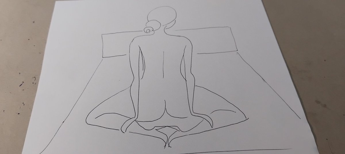 Found an old unfinished quick sketch of <a href="/milfelegance/">milfelegance 🪷</a> I love symmetry as yall know <3