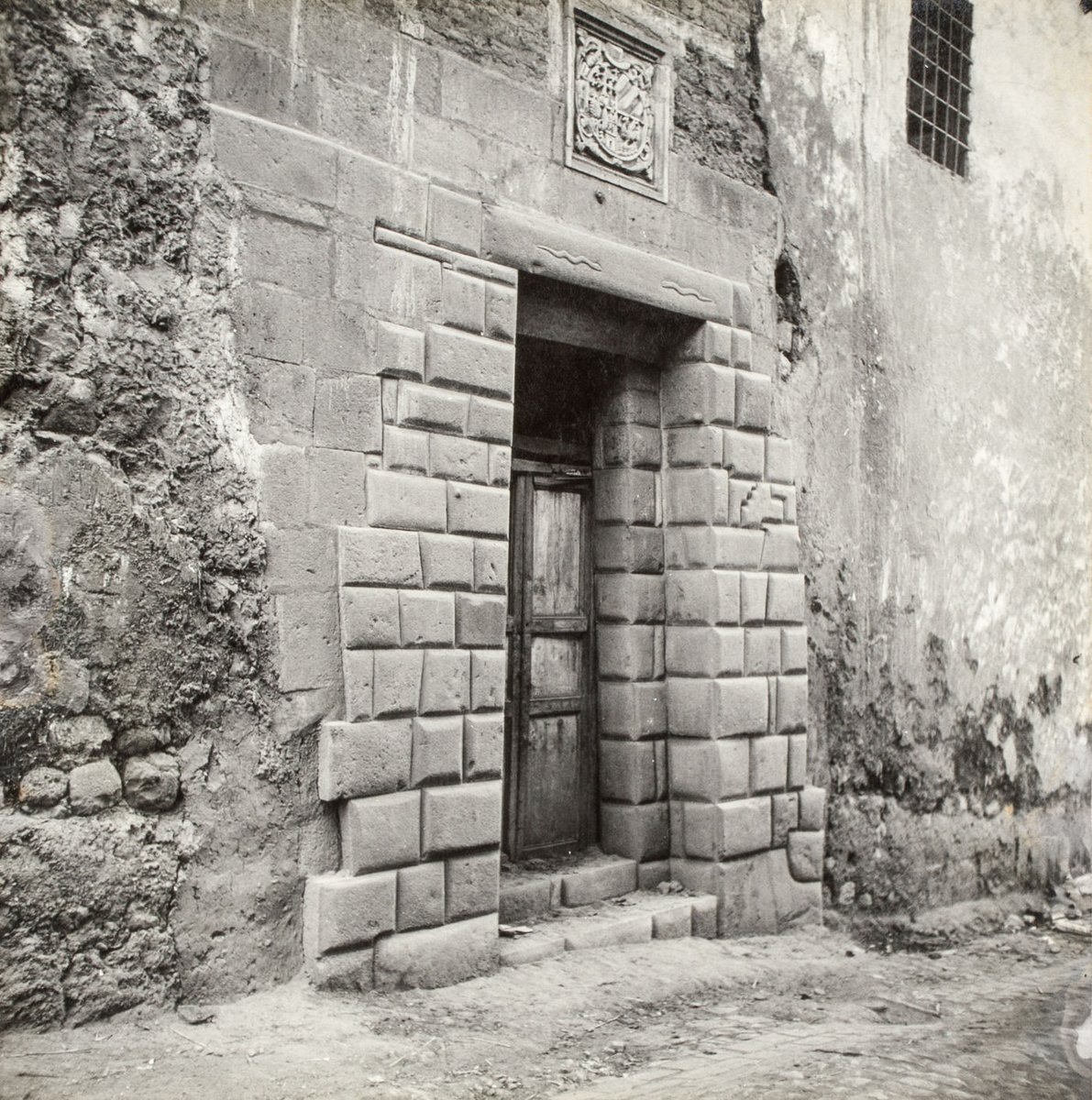 The Stone-Nub Language tweet media