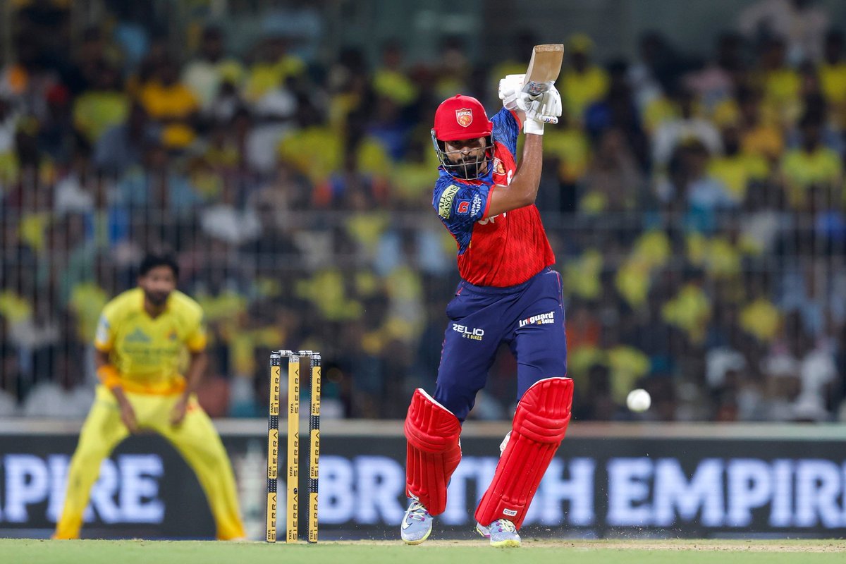 kapildevtamkr's tweet photo. PUNJAB KINGS COOKED CSK VERY BADLY.

- CHASED 210 VERY EASILY.

CSK DOWNFALL IS UNREAL MAN 😂.

PRIYANSH ARYA &amp; SHREYAS IYER WHAT A BATTING , PURE COOKING.

#CskvPbks #CskvsPbks #PbksvsCsk
#PbksvCsk #ShreyasIyer #PriyanshArya https://t.co/wMRCvSGNLZ