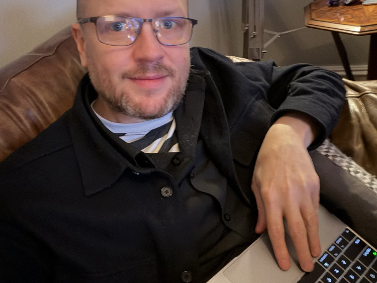 Baxter74656's tweet photo. @BaronDestructo I have glasses, a beard to stroke, and a laptop… so I think this is me as well https://t.co/FjL8Mnyo1F