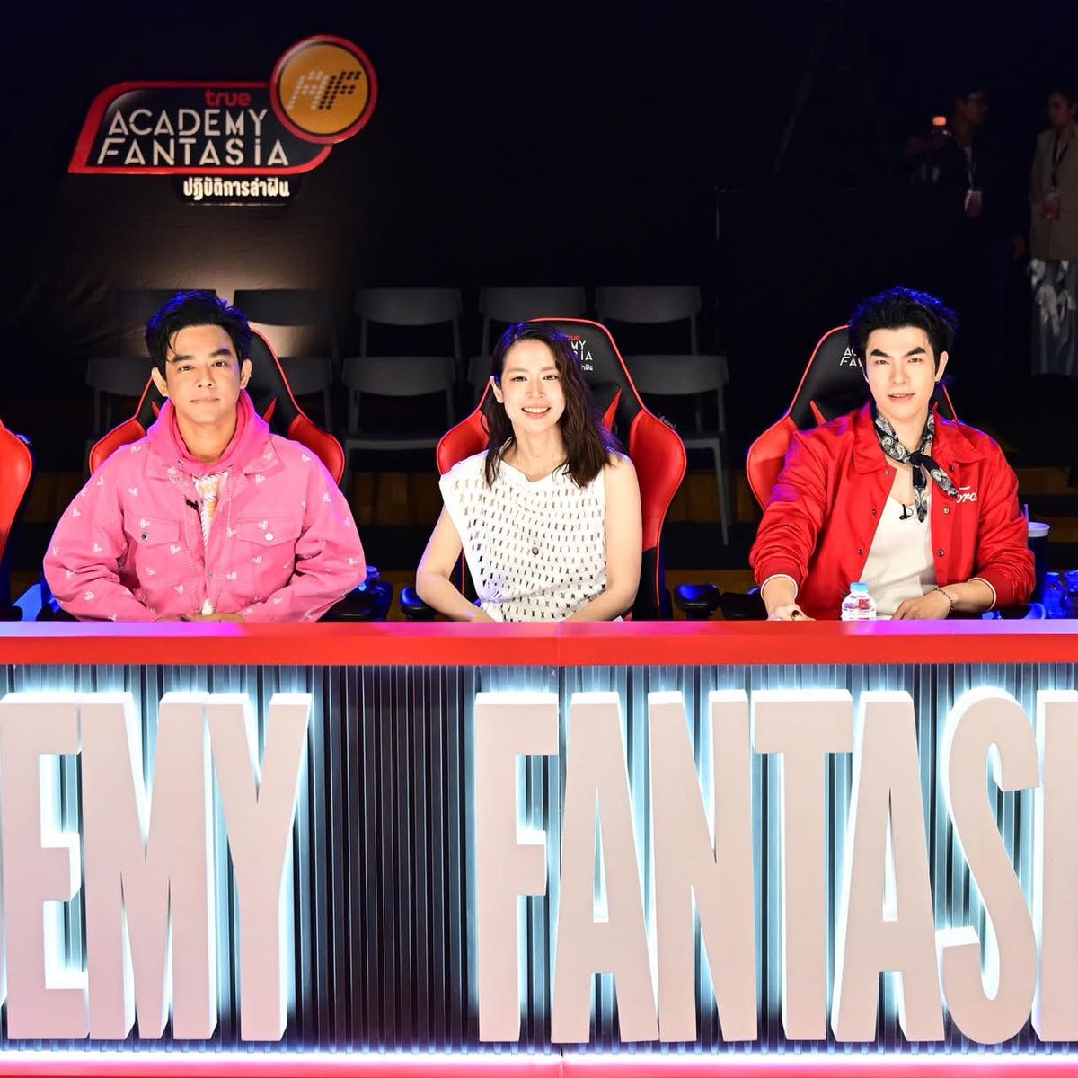 shxxchat tweet media