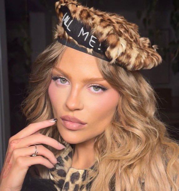 UpdateCharts tweet media