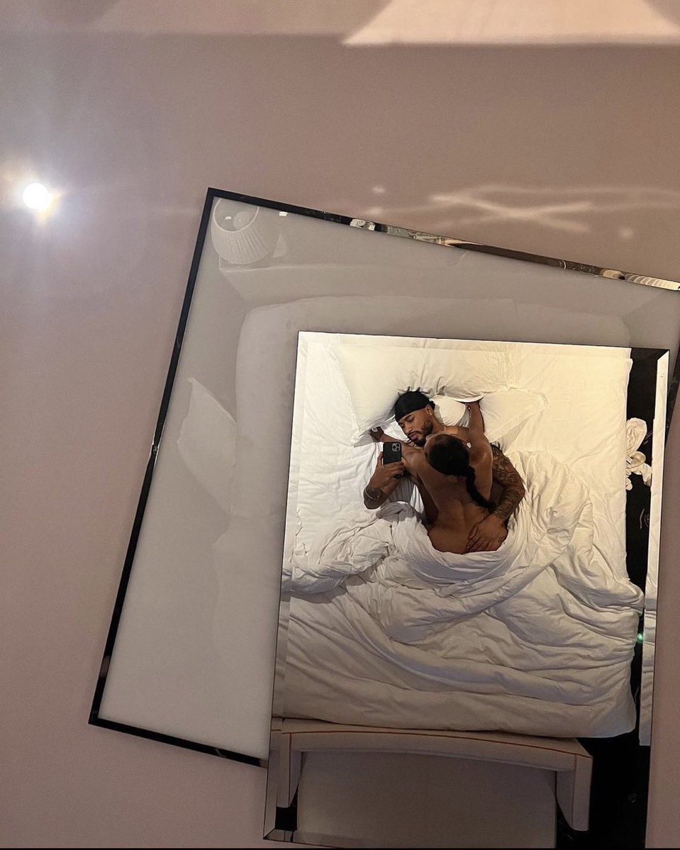 Claire 💙 tweet media