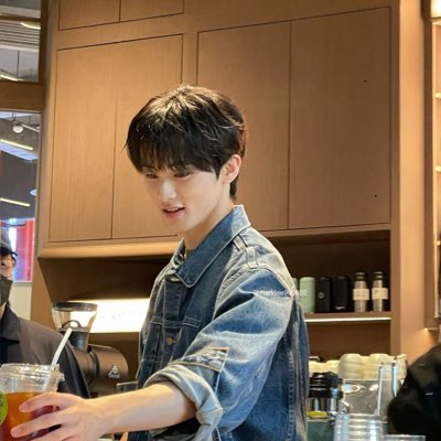 أنيسة tweet media