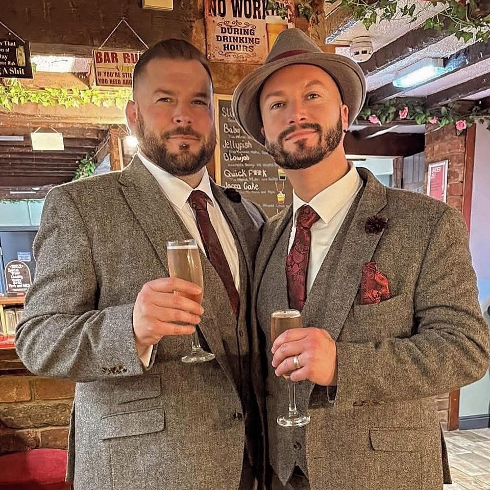 Bevlaaar tweet media