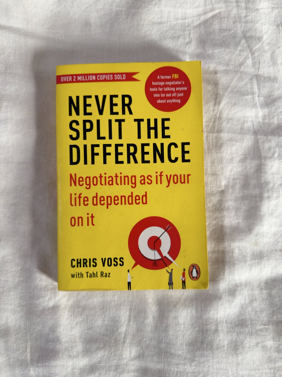 Powerofbooks3's tweet photo. Books that will make you Intelligent 📖📚

1.  Never Split The Difference https://t.co/KSzIMP5PJK