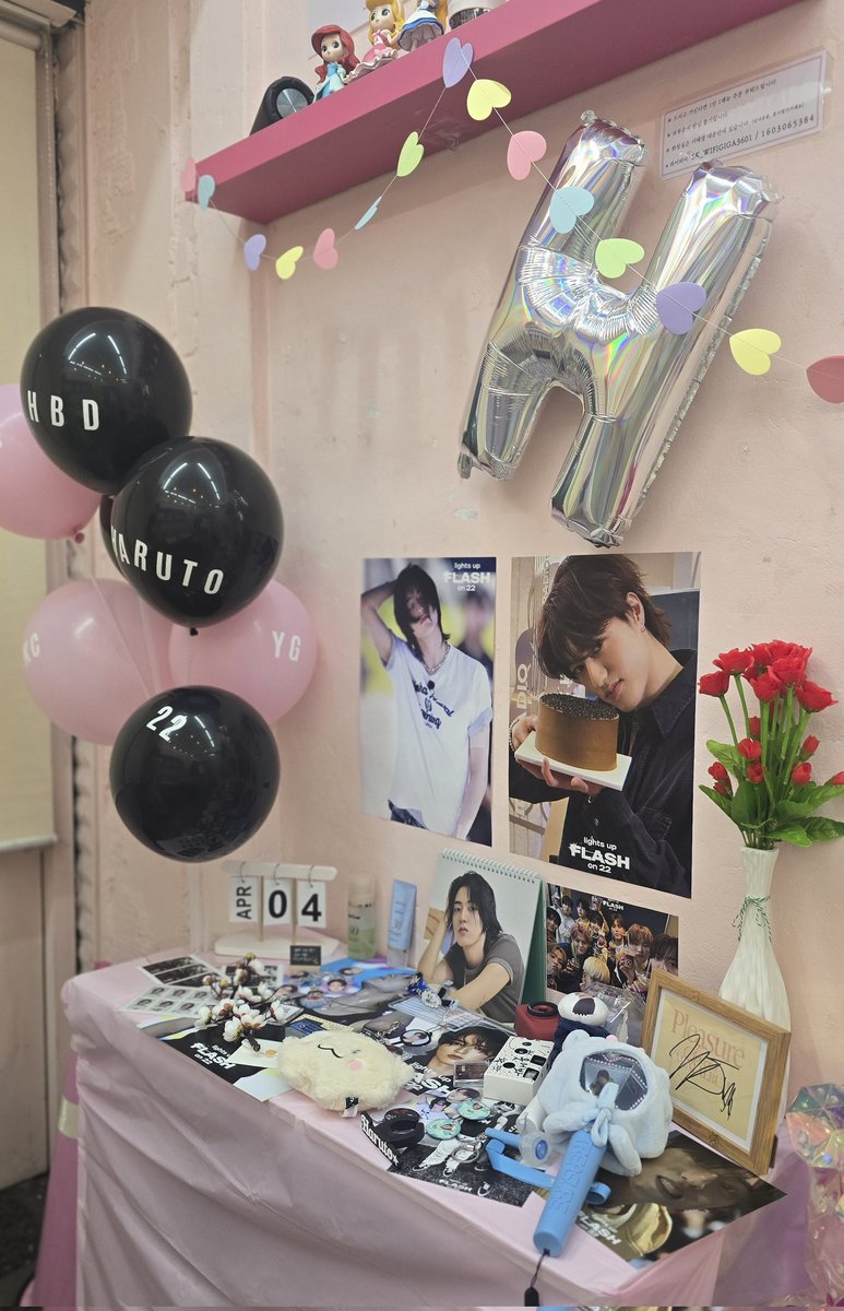 FLASH on 22 tweet media