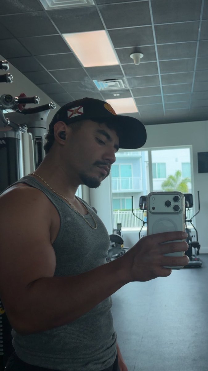 Jonny Rivera tweet media