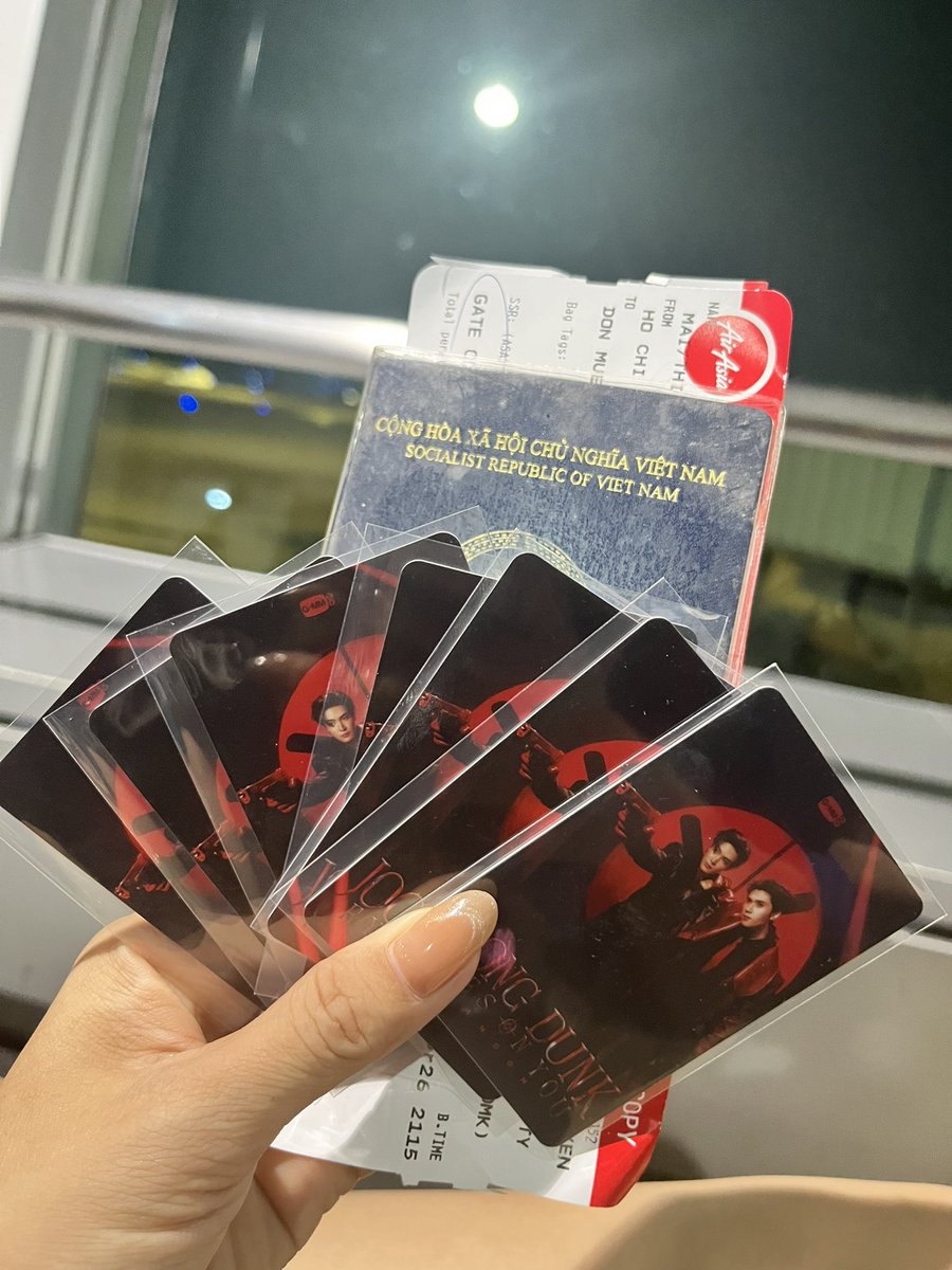 MiraclesJD tweet media