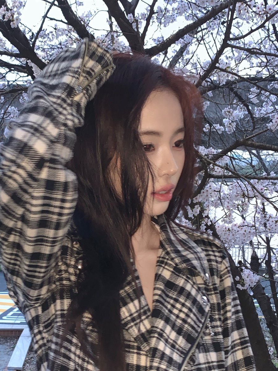 #SAY_SHUIE  

🌸···

#슈이 #SHUIE #シュイ 
#SAYMYNAME #세이마이네임 #SMN #セマネ