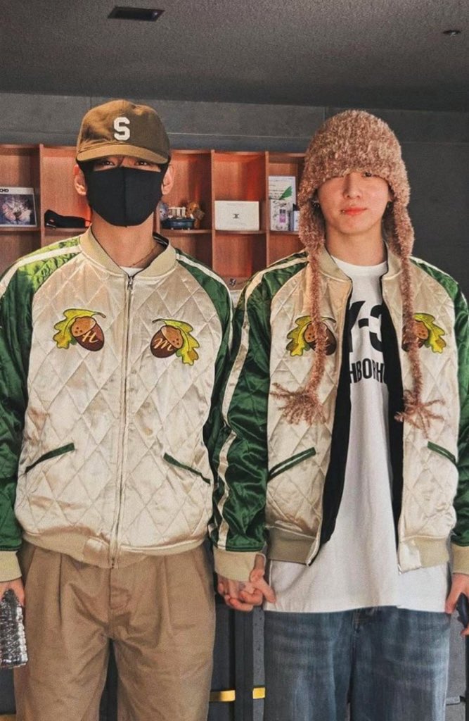 la puchaina de jk⁷🪭 IS SEEING BTS tweet media