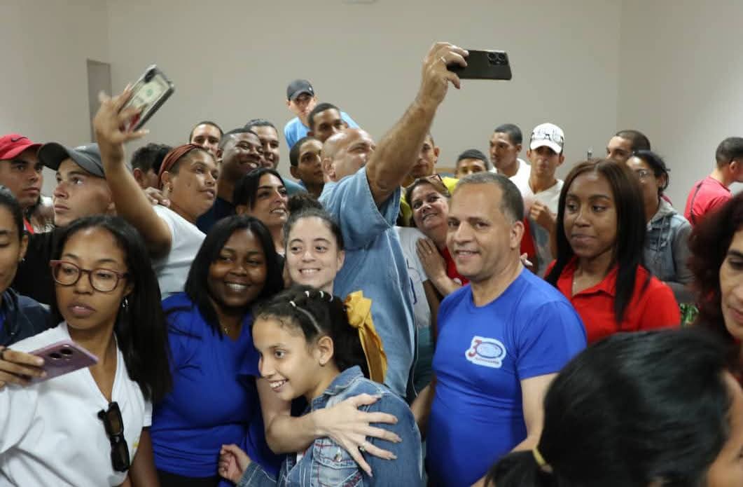 ¡Felicidades juventud! #Cuba #CDRCuba #4deAbril #CubaNoSeRinde