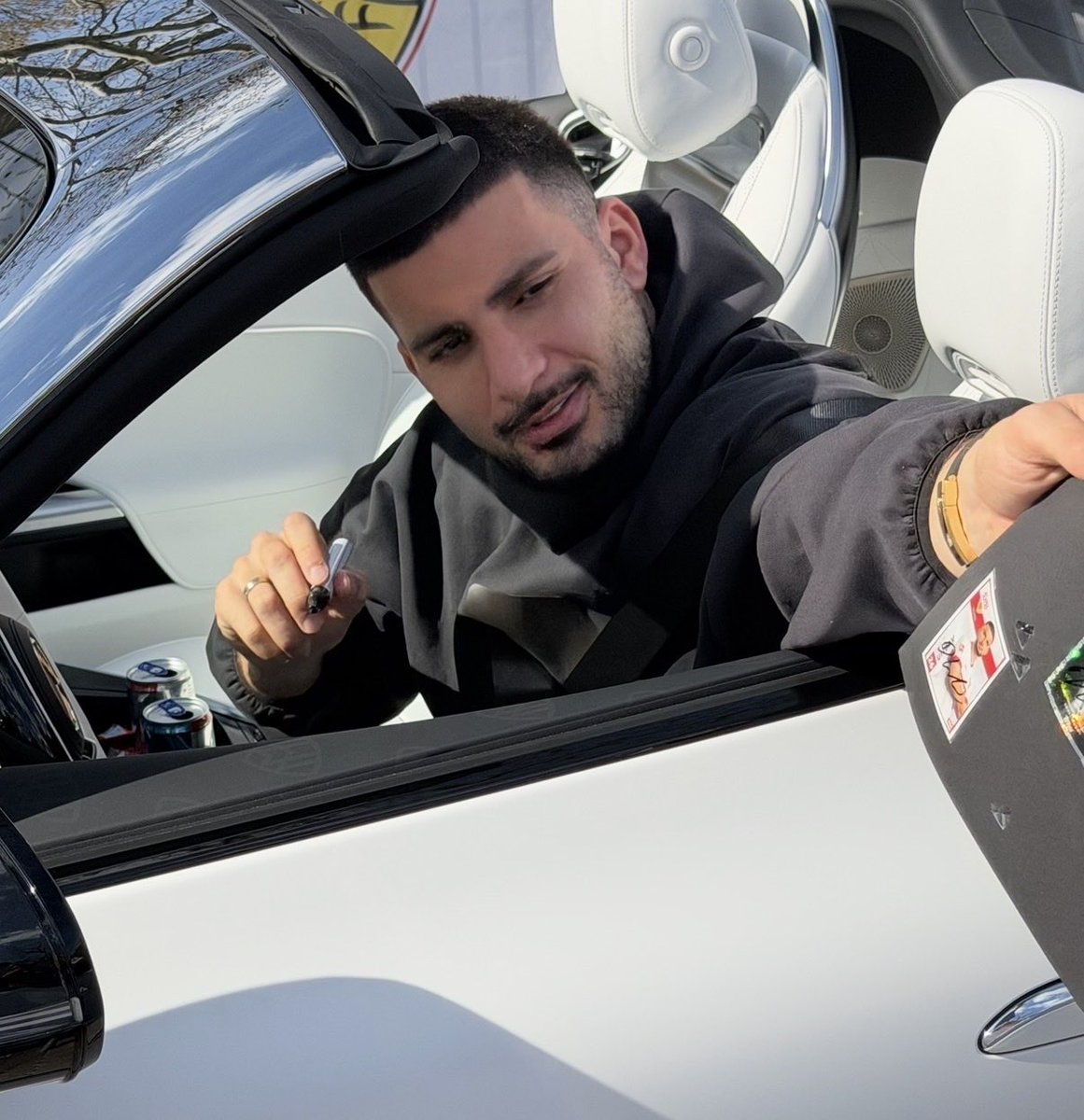 Der Becks tweet media